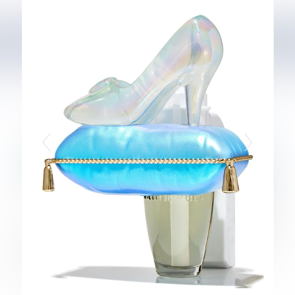 Cinderella Adjustable Wallflowers Scent Control™ Nightlight